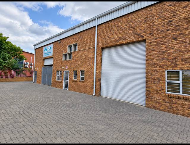 151M² MINI FACTORY FOR SALE IN KYA SANDS